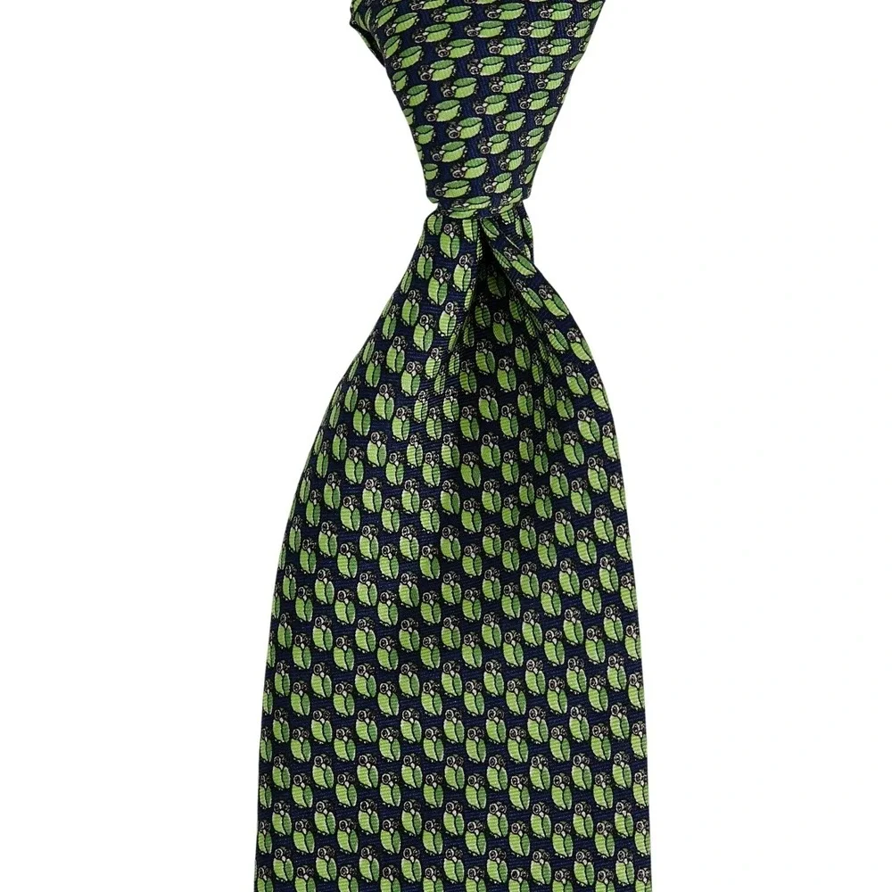 JOS A BANK EXECUTIVE COLLECTION Mens Navy Green Owl Print 100% Silk Tie